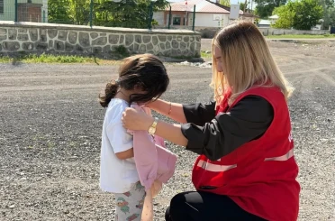 Kızılay’dan çocuklara yardım eli 