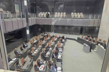 KKTC Meclisi’ndeki "iki devletli çözüm" oturumunda muhalefet partisi milletvekilleri oturumu terk etti 