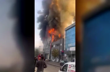 Kocaeli’de iş yerinde yangın, çok sayıda ekip sevk edildi 