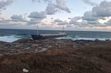 Kocaeli’de karaya oturan yük gemisinde bulunan 7 personelin tamamı havadan tahliye edildi 