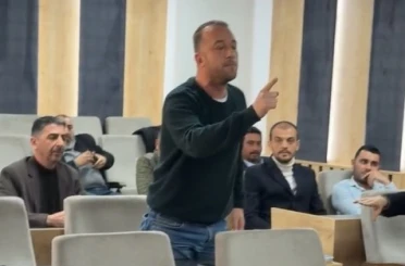 Koçarlı Belediye Meclisi’nde gergin anlar 
