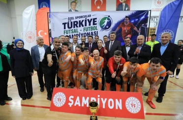 Kocasinan Belediyespor şampiyon oldu 