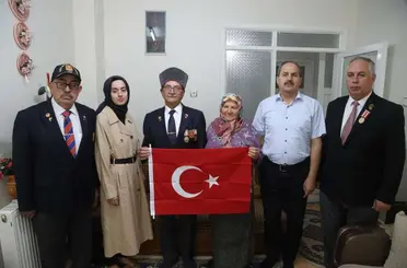 Konya Büyükşehir Kahramanları Unutmadı