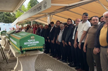 Konya'da oğulları tarafından öldürülen çift, son yolculuğuna uğurlandı