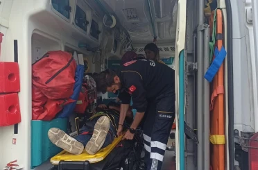 Konya'da otomobil ile motosikletin çarpışmasıyla 1 kişi yaralandı