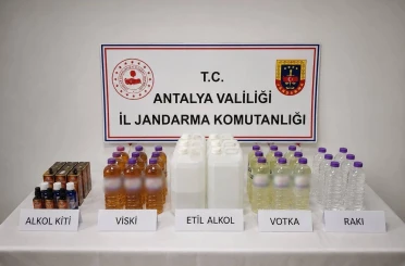 Konyaaltı’nda kaçak alkol operasyonu 