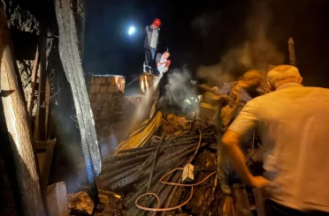 Konya’da depo olarak kullanılan alanda çıkan yangın korkuttu