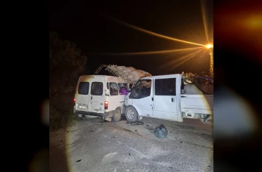 Konya’da kamyonet ile minibüs çarpıştı: 7 yaralı