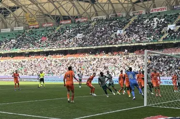 Konyaspor-Başakşehir maçında ilk yarı golsüz geçti 0-0