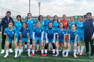 Körfez U15 Kız Futbol Takımı Darıca’dan 4-0 galibiyetle döndü 