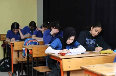 Körfez’de 4 bin 777 öğrenciye ücretsiz deneme sınavı desteği 