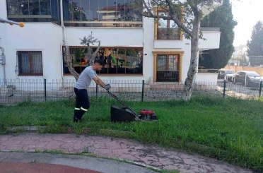 Körfez’de yollar ve parklar yenileniyor 
