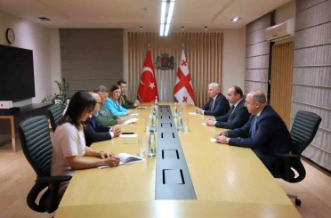 Korgeneral Kadıoğlu, Gürcistan İçişleri Bakanı Geladze ile görüştü 
