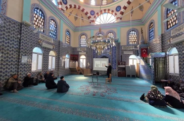 Köşk’te hac yolcularına hazırlık semineri verildi 