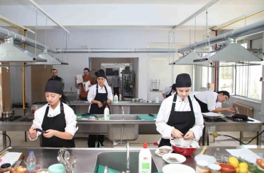 Köşk’te öğrenciler hünerlerini mutfakta sergiledi 