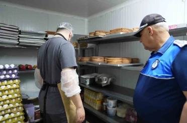 Kozan’da bayram öncesi imalathaneler denetlendi 
