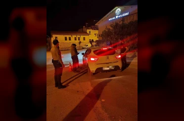 Kozan’da modifiye araçlara ceza yağdı: 16 araç ve 11 motosiklet trafikten men edildi 