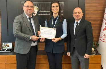 Küçük çocuğun hayatını sekreter kurtardı 