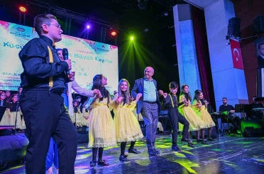 Küçük kalplerden büyük ezgiler 