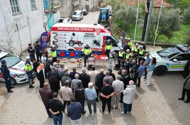 Kula’da çiftçilere trafik güvenliği eğitimi 