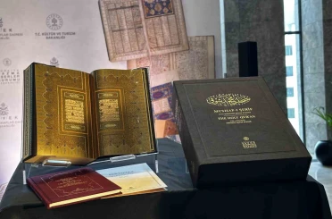 Kültür ve Turizm Bakanı Ersoy: "Özenle çalıştık, en gelişmiş baskı tekniklerini kullandık" 