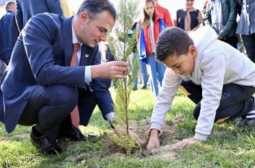 Kulu ve Karapınar’da fidanlar toprakla buluştu 