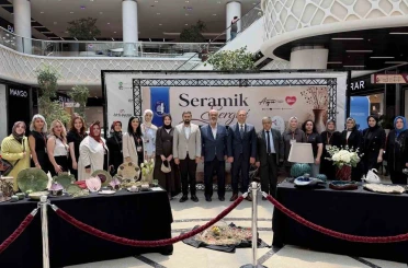 Kursiyerlerin seramik ürünleri görücüye çıktı 