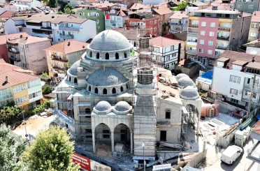 Kuruçeşme Merkez Cami gün sayıyor 