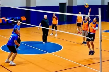 Kurumlar arası voleybol turnuvası başladı
