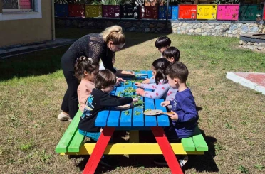 Kuşadası Belediyesi Çocuk Gelişim Merkezi’nde minikler yarınlara hazırlanıyor 