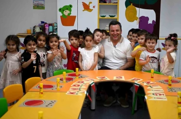 Kuşadası’ndaki Çocuk Gelişim Merkezi ailelerin yükünü hafifletiyor 