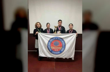 Kuşadası’ndaki okul aşçılık yarışmasında bölge birincisi oldu 