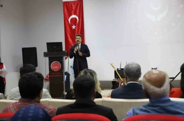 Kuşakları buluşturan program Besni’de yoğun ilgi gördü 