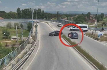 Kütahya Emniyeti’nden uyarı: Hatalı U dönüşü yapan sürücüler kamerada 