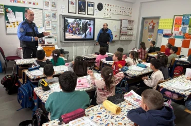 Kütahya İl Emniyet Müdürlüğü’nden öğrencilere bilgilendirme eğitimi 