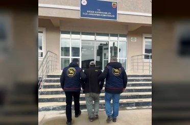 Kütahya JASAT ekipleri, 5 yıldır aranan cezaevi firarisini Balıkesir’de yakaladı 