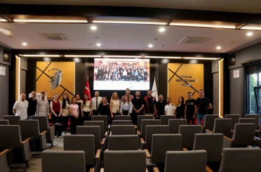 Kütahya OSB Akademi’de "Beden Dili ve Mikro Mimik" eğitimi düzenlendi 