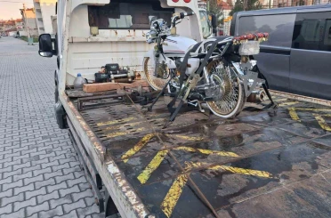 Kütahya’da ’Dur’ ihtarına uymayan ehliyetsiz ve plakasız sürücüye 326 bin TL ceza 