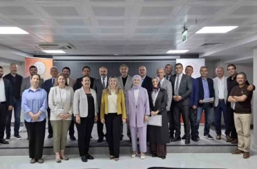 Kütahya’da Eğitim Kurumları Yönetici Yetiştirme Programı tamamlandı 