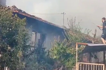 Kütahya’da ev yangını: Tek katlı ev küle döndü 
