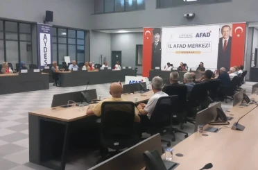Kütahya’da muhtarlarla afet hazırlığı toplantısı düzenlendi 