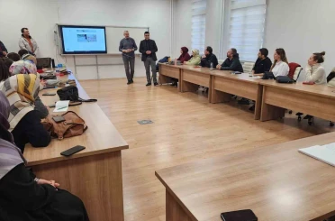 Kütahya’da öğretmenlere yönelik TÜBİTAK proje hazırlama eğitimi başladı 