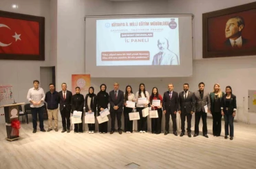 Kütahya’da "Okuyorum Yazıyorum: Safahat Okumaları" projesi il finali yapıldı 