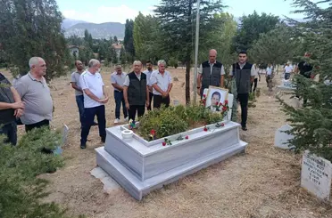 Kütahya’da Şehit Orman İşletme Şefi Murat Yıldırım, vefatının yıl dönümünde dualarla anıldı
