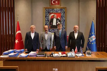 Kütahya’da yerel yönetimlerden 30 Ağustos Zafer Bayramı için iş birliği

