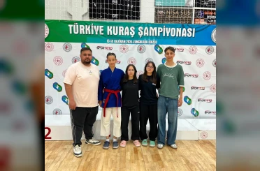 Kütahyalı gençler Türkiye Kuraş Şampiyonası’nda Türkiye ikincisi oldu 