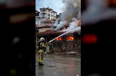 Kütahya’nın tarihi Ilıca Aslanlı Hamamı’nda yangın 