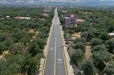 Kuyucak’taki yol yenilendi
