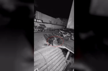 Lastik ve kriko hırsızlığı kameraya yansıdı 