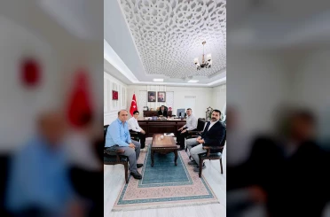 LGS Ağrı şampiyonu Muhammed Yusuf Işık’a Kaymakam Dertlioğlu’ndan anlamlı ödül 